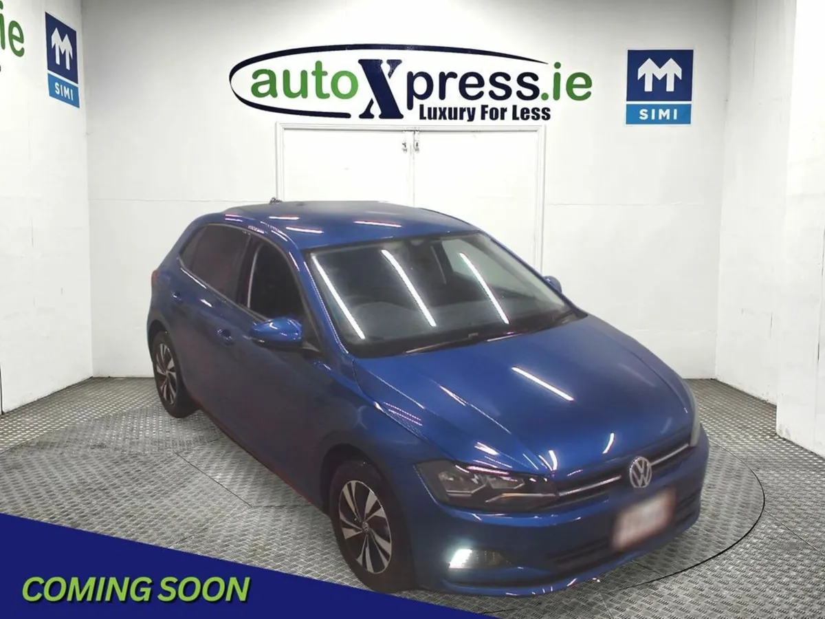 Volkswagen Polo 1.0 Automatic, Reversing camera - Image 1