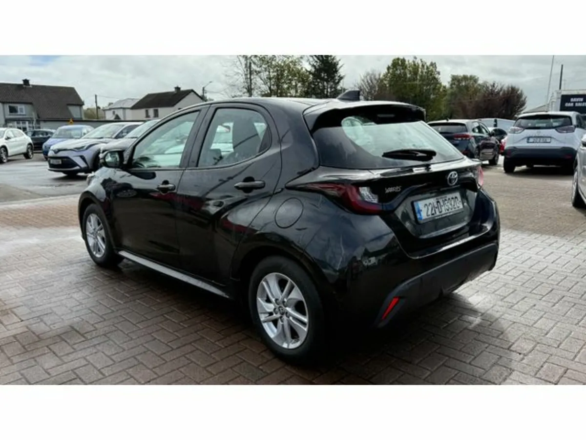 Toyota Yaris Hybrid Luna 4DR Auto - Image 3