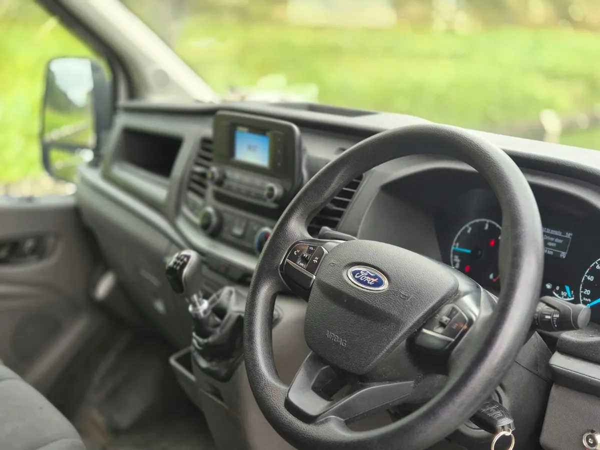 Ford transit - Image 2