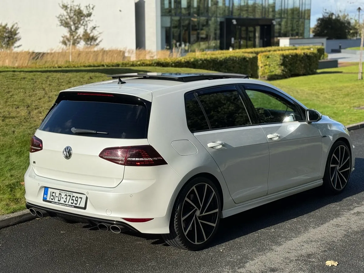 Volkswagen Golf R 2015 Pearl White Automatic - Image 4