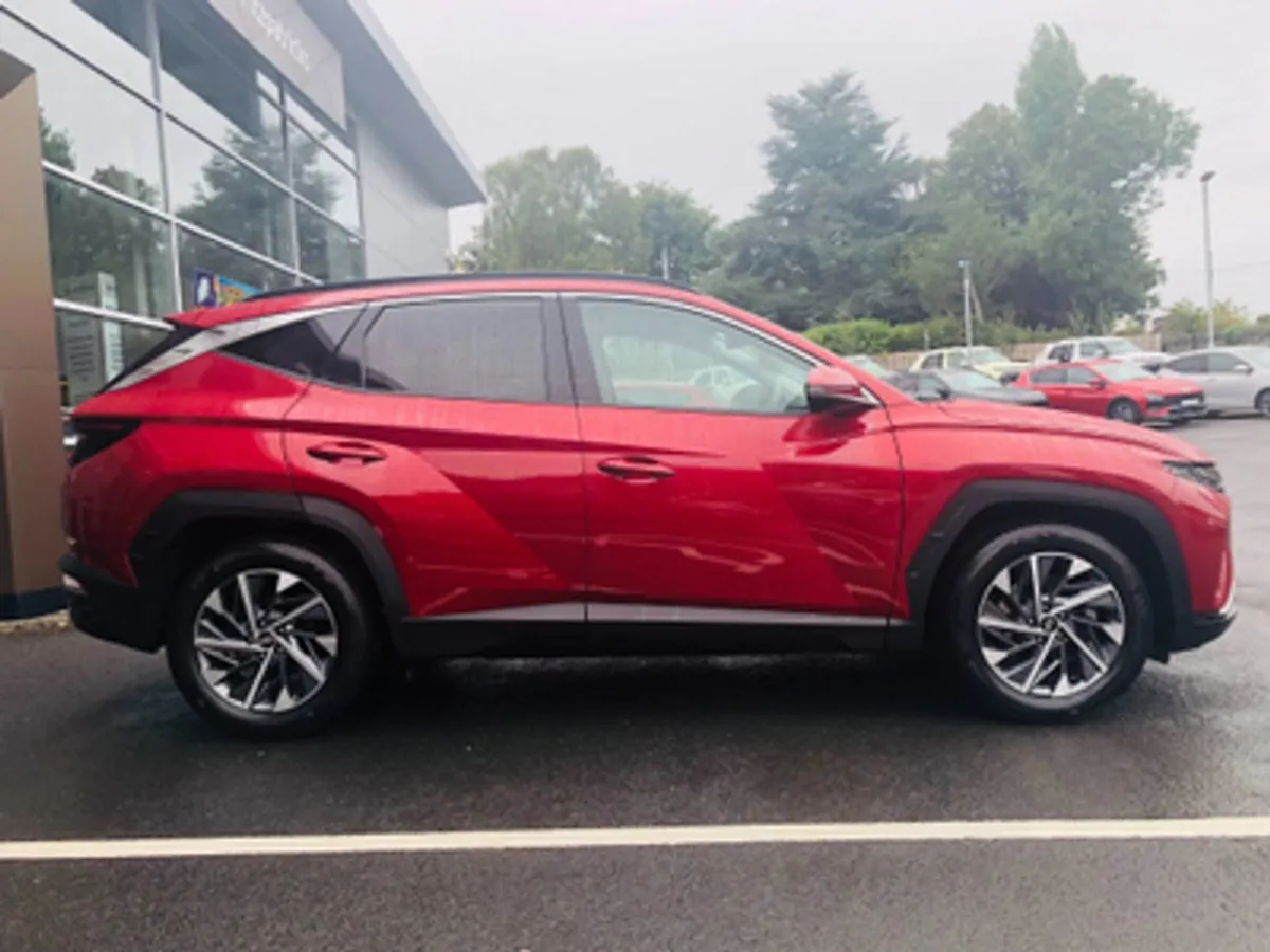 Hyundai Tucson Executive Plus 1.6 Diesel - Image 4