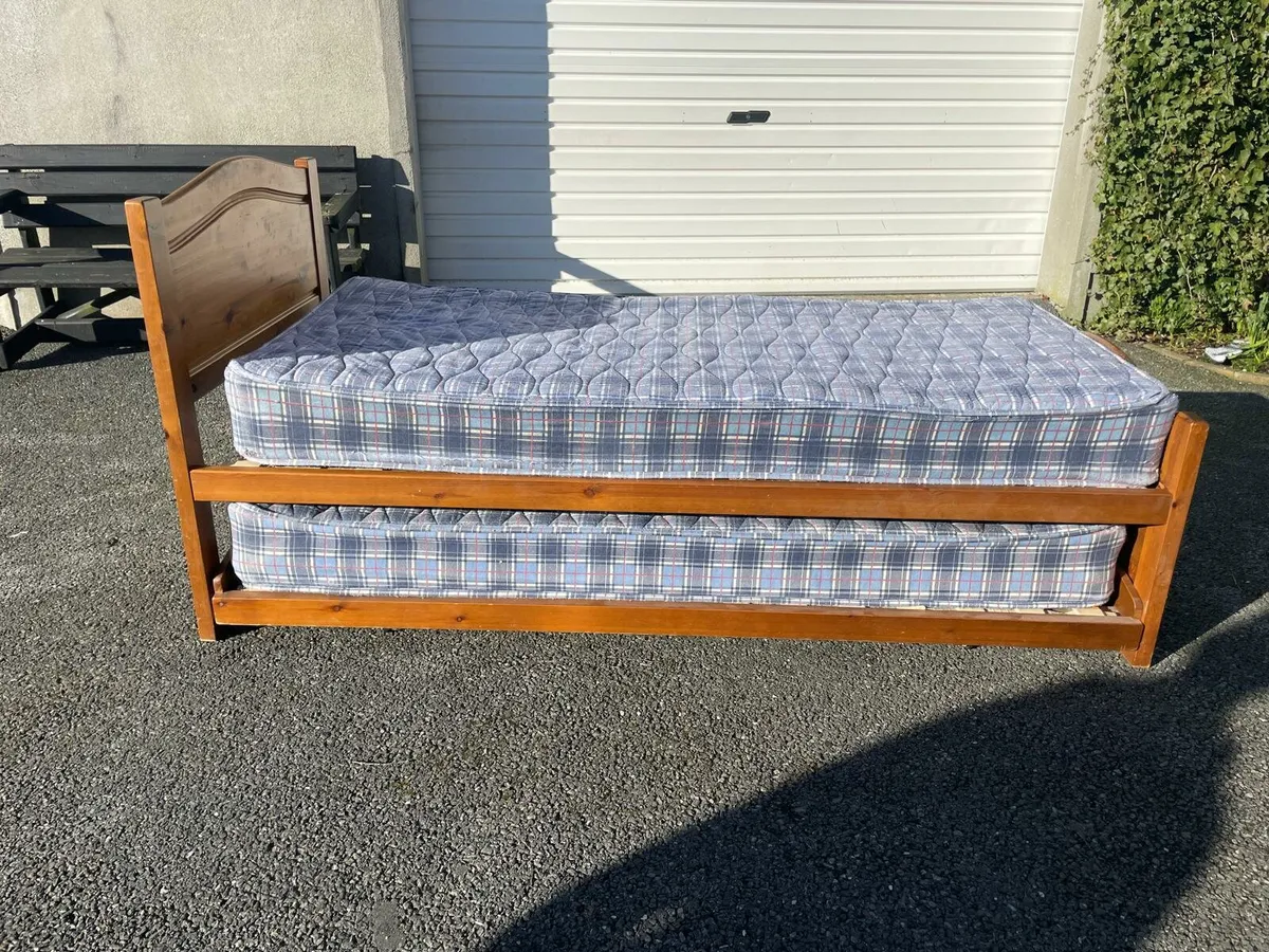 Single Bed/Double Bed - Image 2