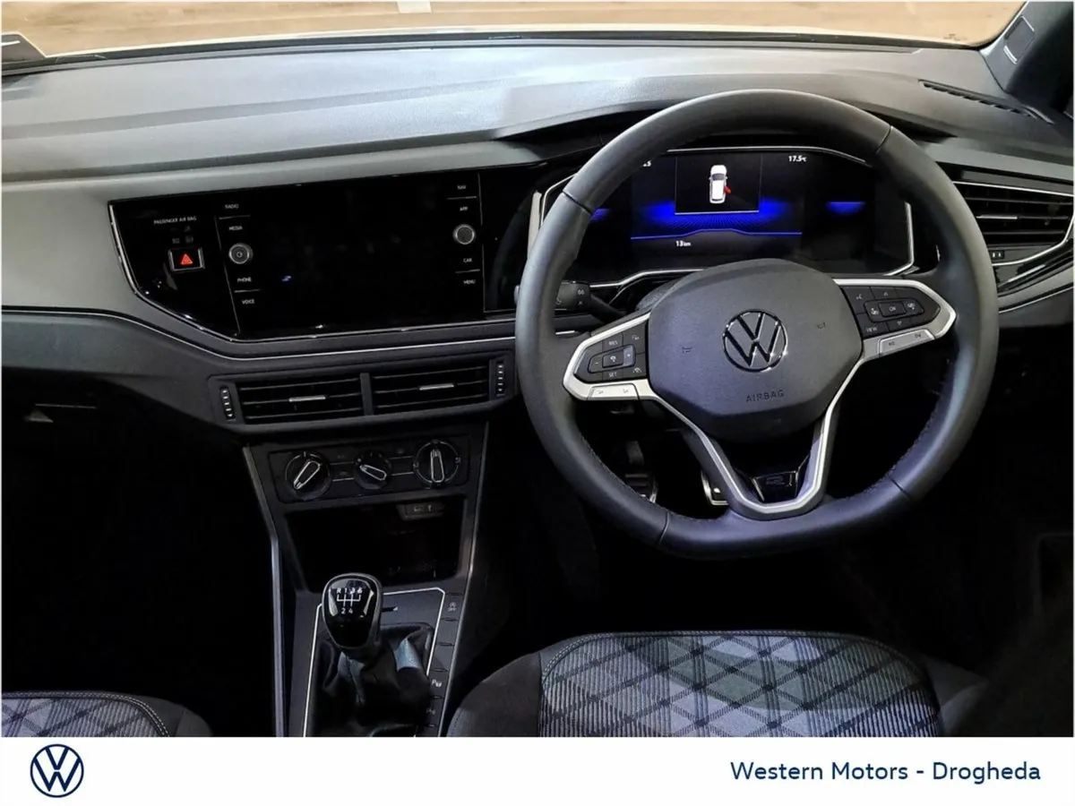 Volkswagen Polo R-line 75 1.0 TSI 95hpm5f - Image 4