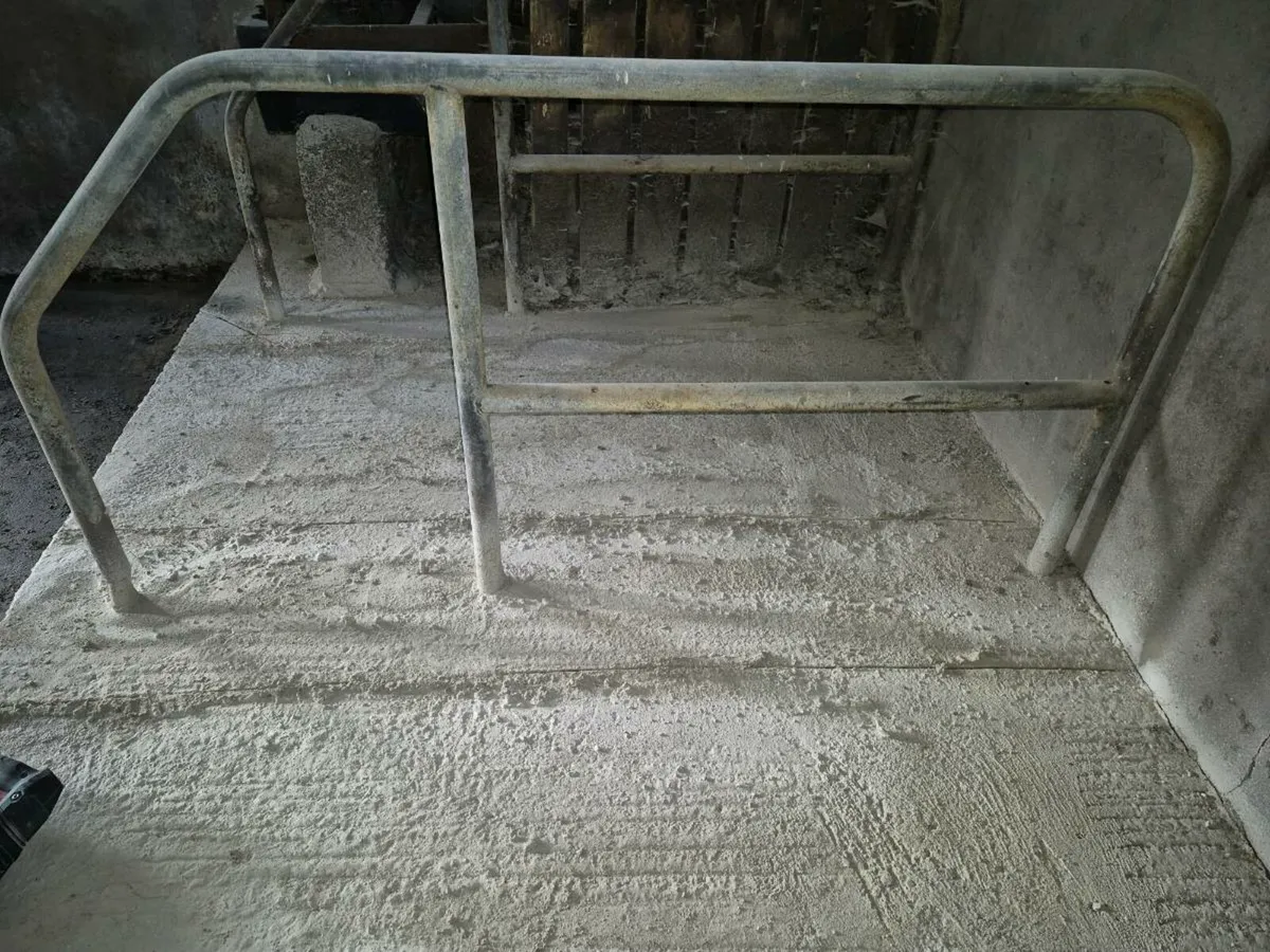 10 cubicles - Image 2