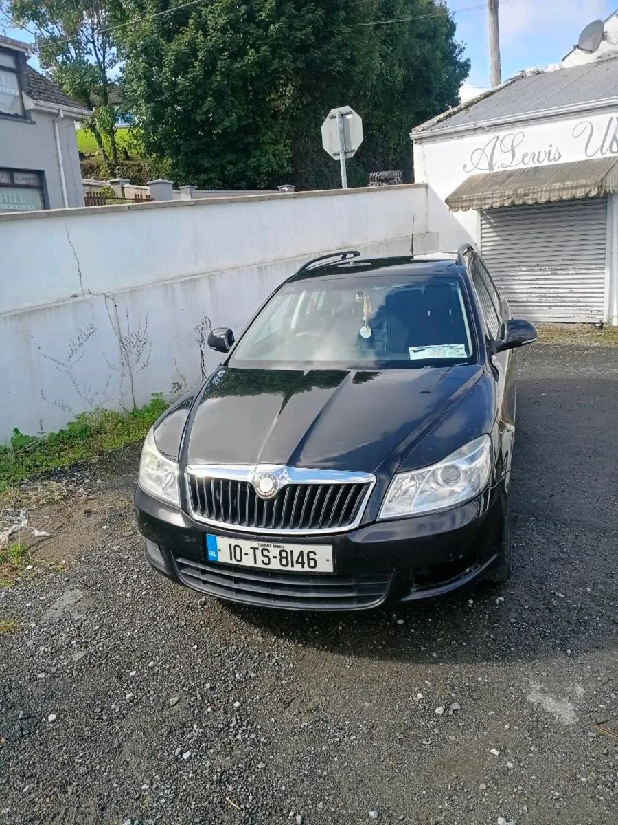 Car - Image 4