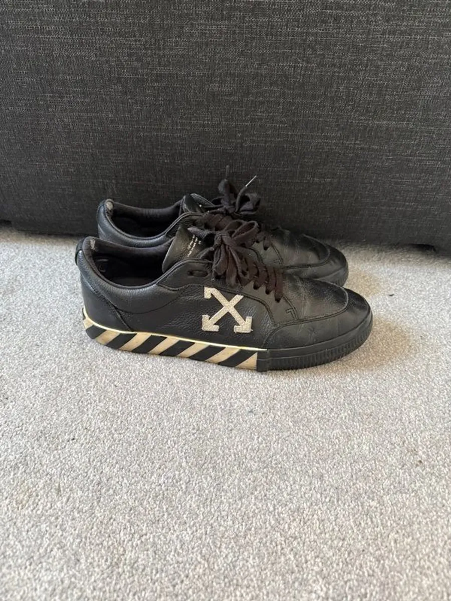 Designer shoes - Image 1