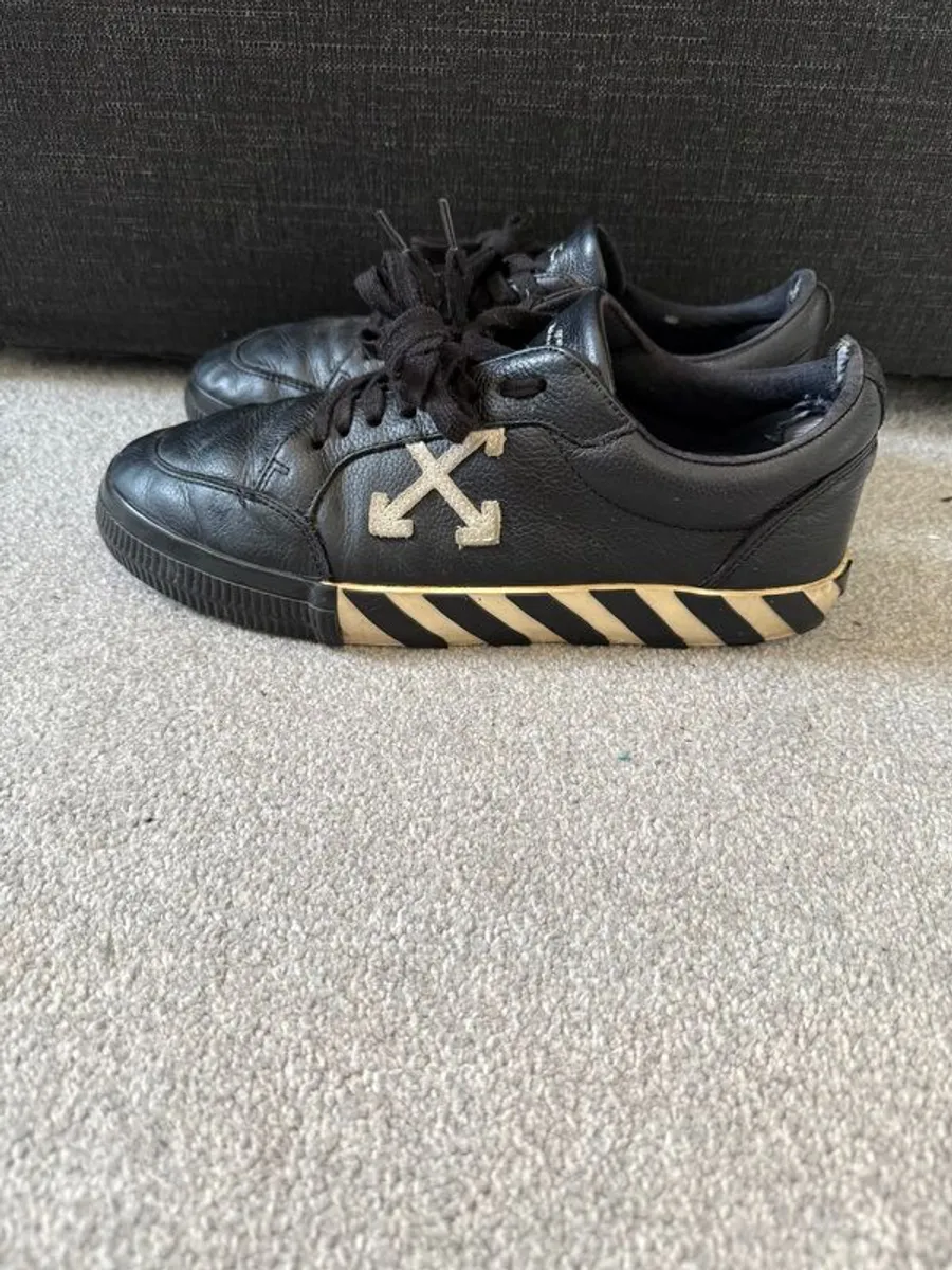 Designer shoes - Image 2