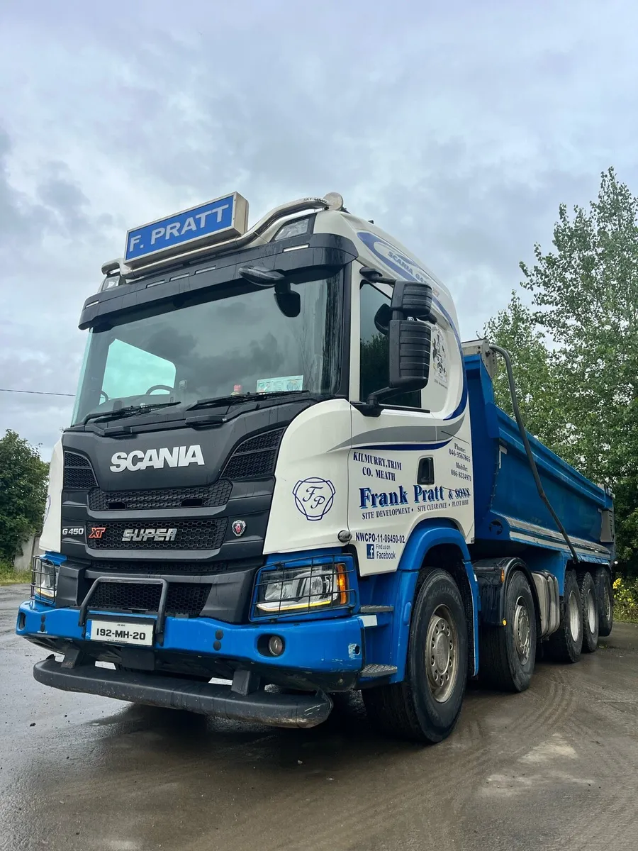 Scania G450XT 10X5 tipper - Image 1