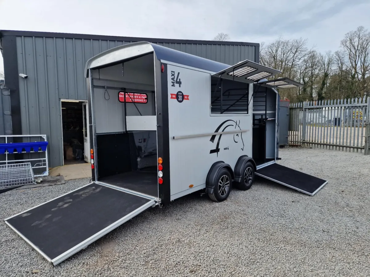 Cheval maxi4 horse trailer - Image 2