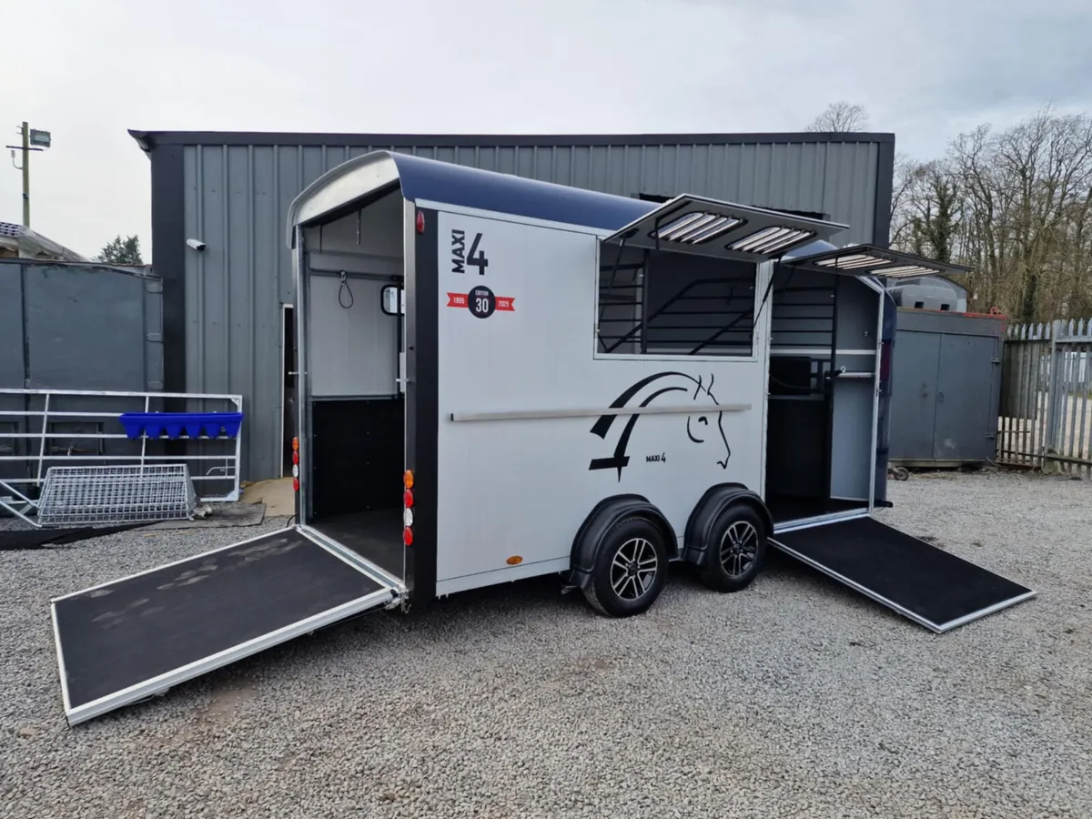 Cheval maxi4 horse trailer - Image 3