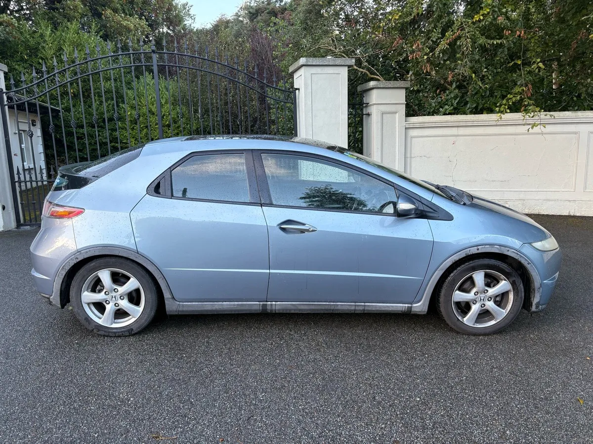Honda civic - Image 3
