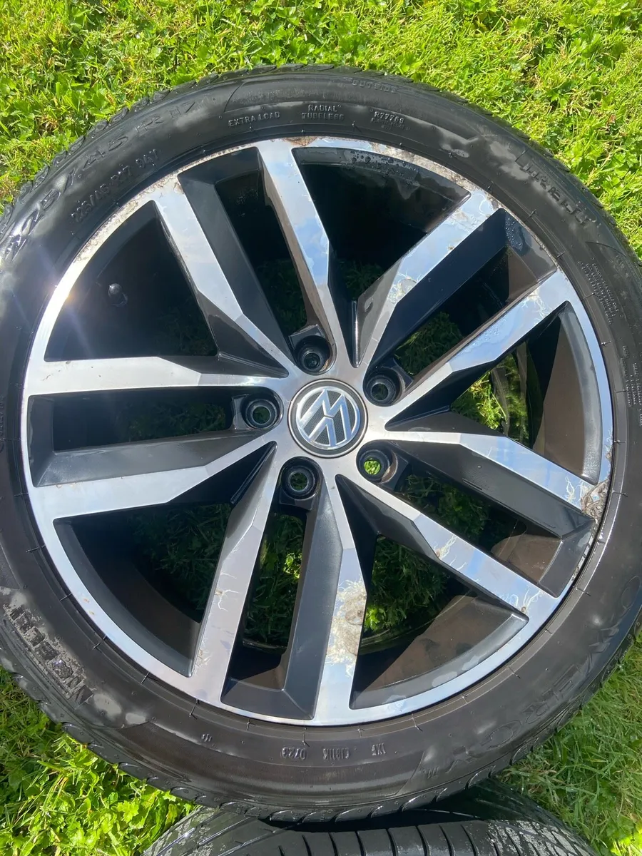 17 inch Suzuka alloys with Pirelli tyres - Image 3