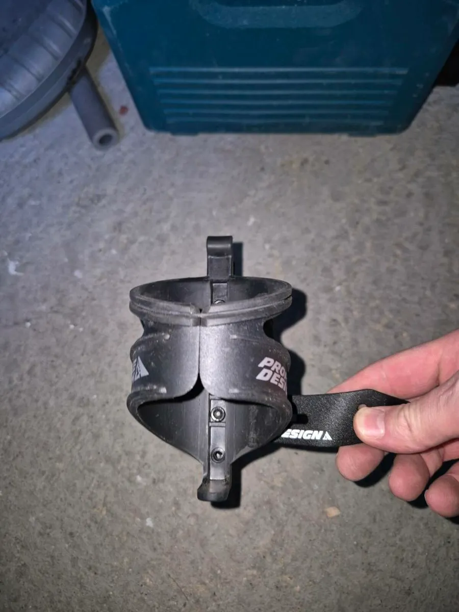 Saddle mounted bottle holder - Image 3
