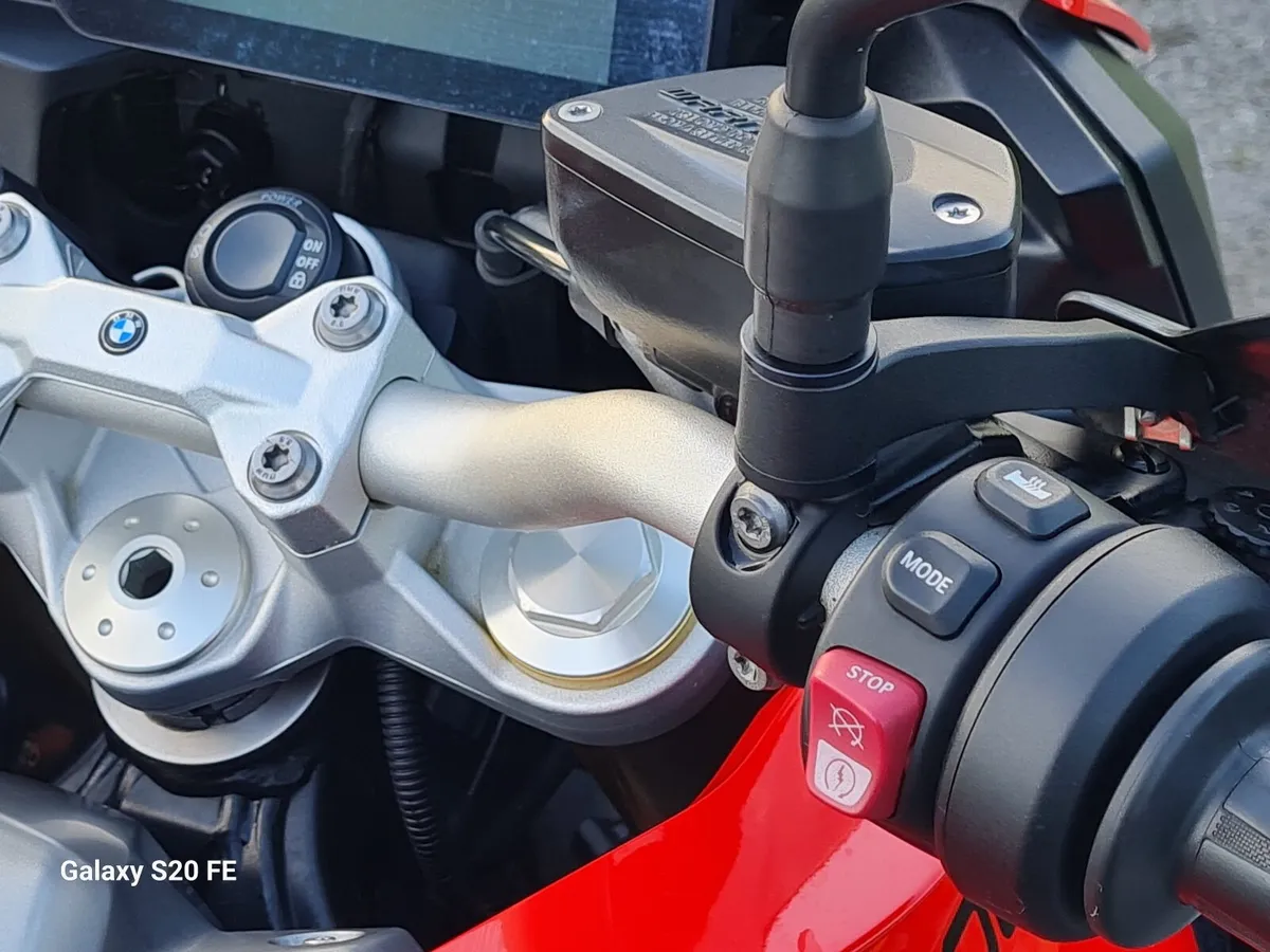 BMW F 900 XR 2021 TE| 1 Owner| BMW Service History - Image 4