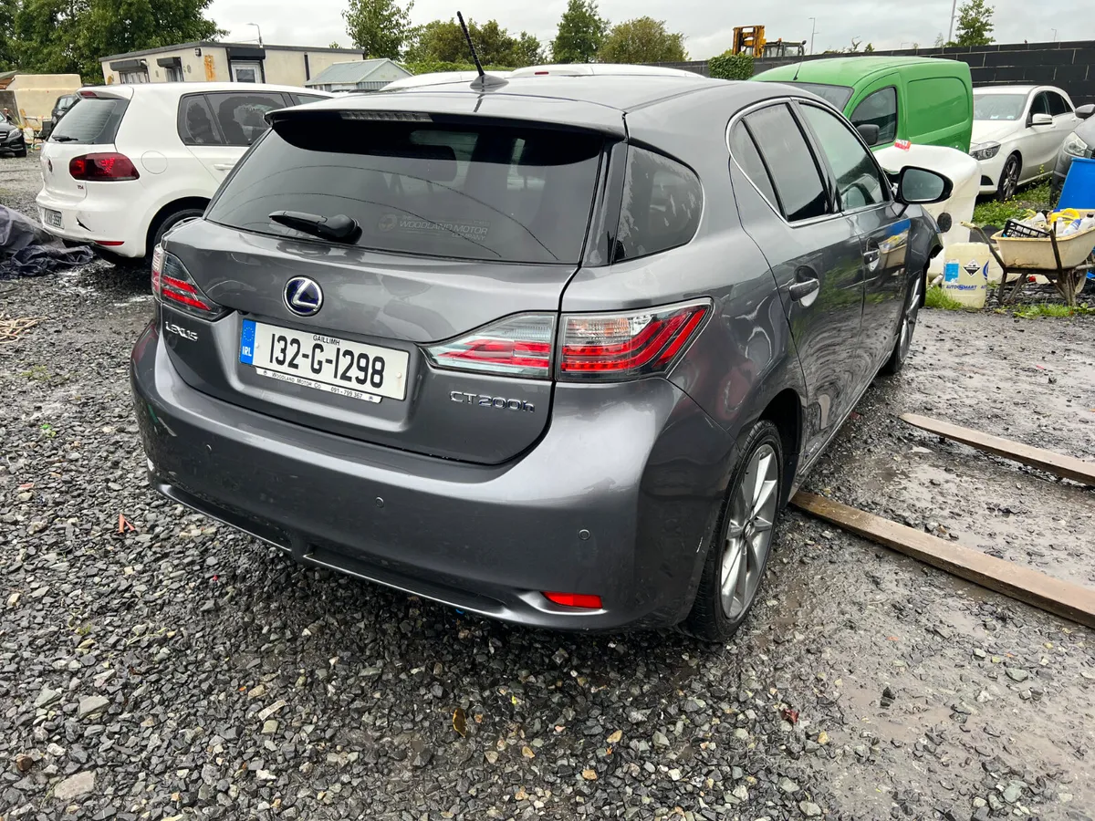 2013 Lexus ct200 Hybrid - Image 3
