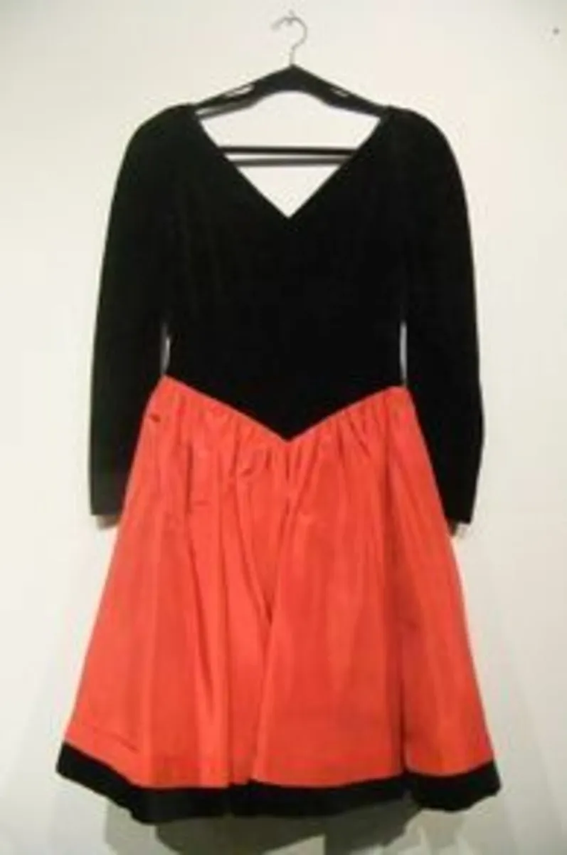 Laura Ashley Stunning Vintage Dress. UK10-12. - Image 1