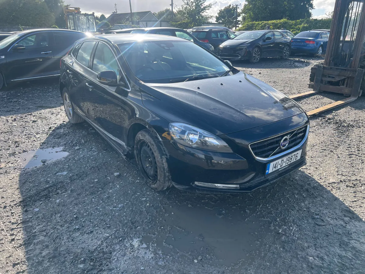 2014 Volvo V40 1.6 Diesel low kms - Image 4
