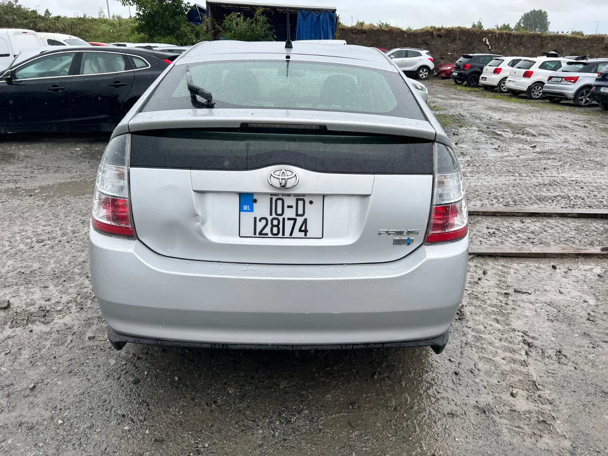 2010 Toyota Prius 1.5 Hybrid - Image 3