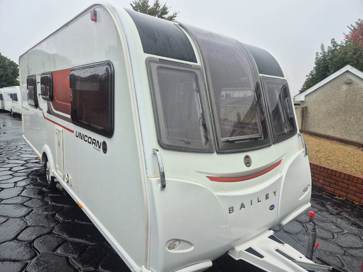 2017  Bailey  Unicorn  Cadiz  Fixed  Single   Beds - Image 1