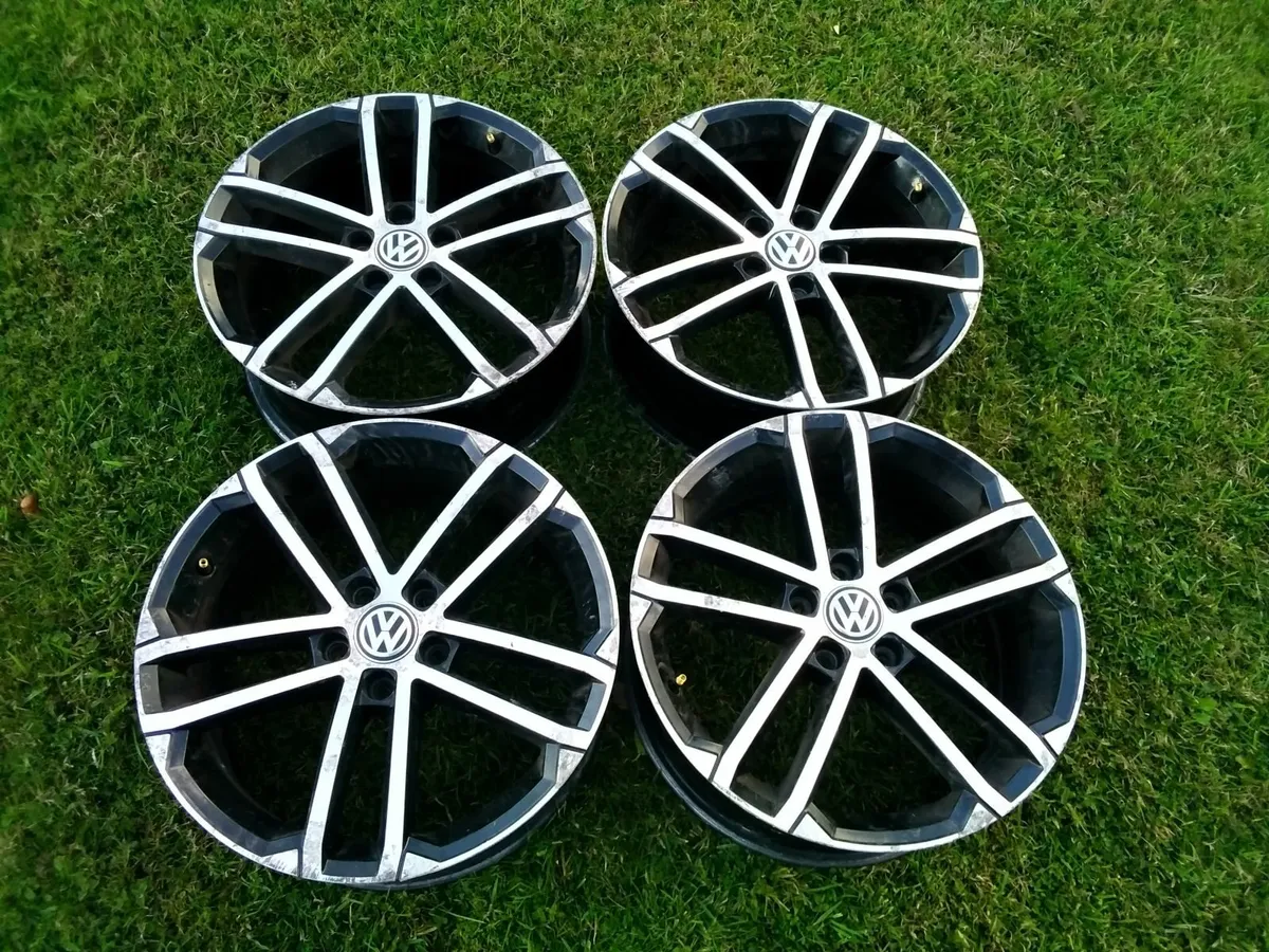 18" Golf GTD alloys 5x112 --Genuine - Image 1