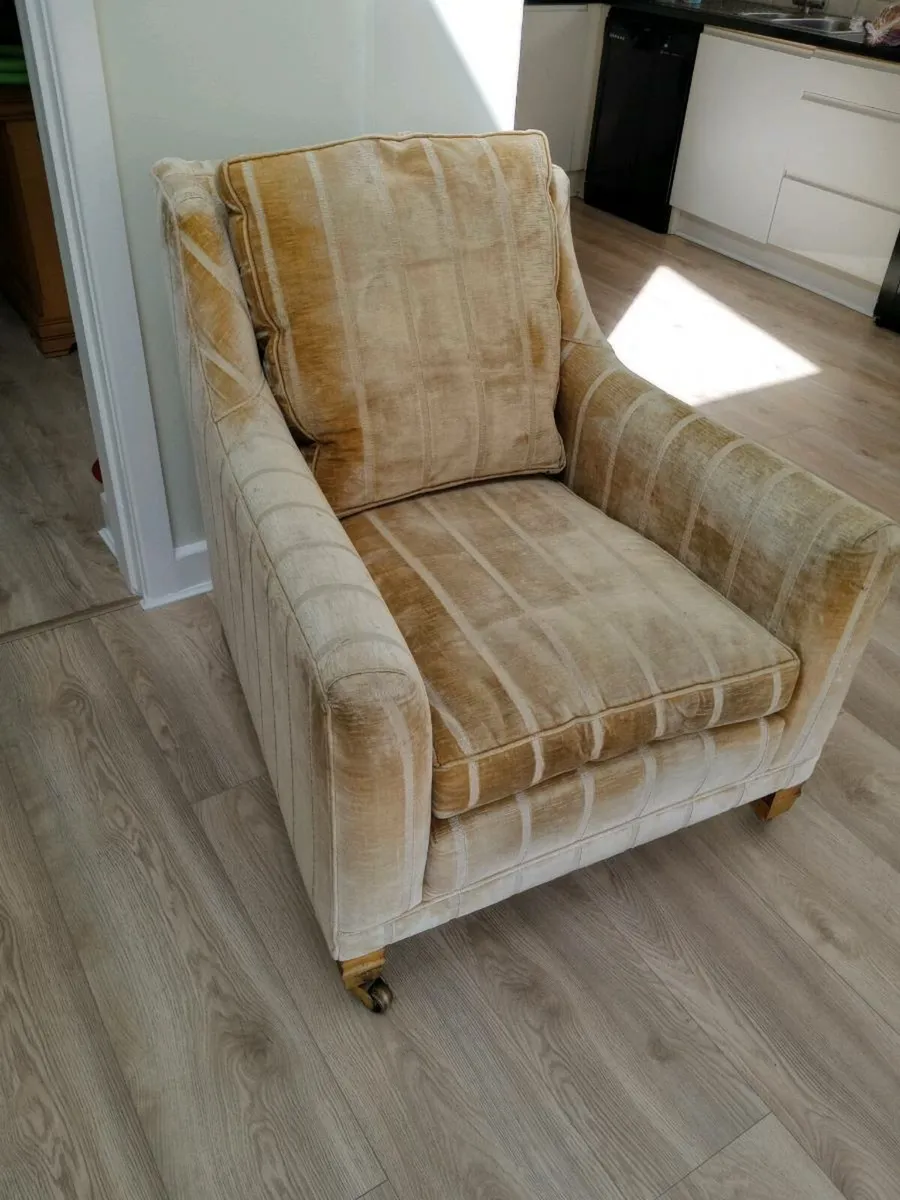 Duresta single seat - Image 2