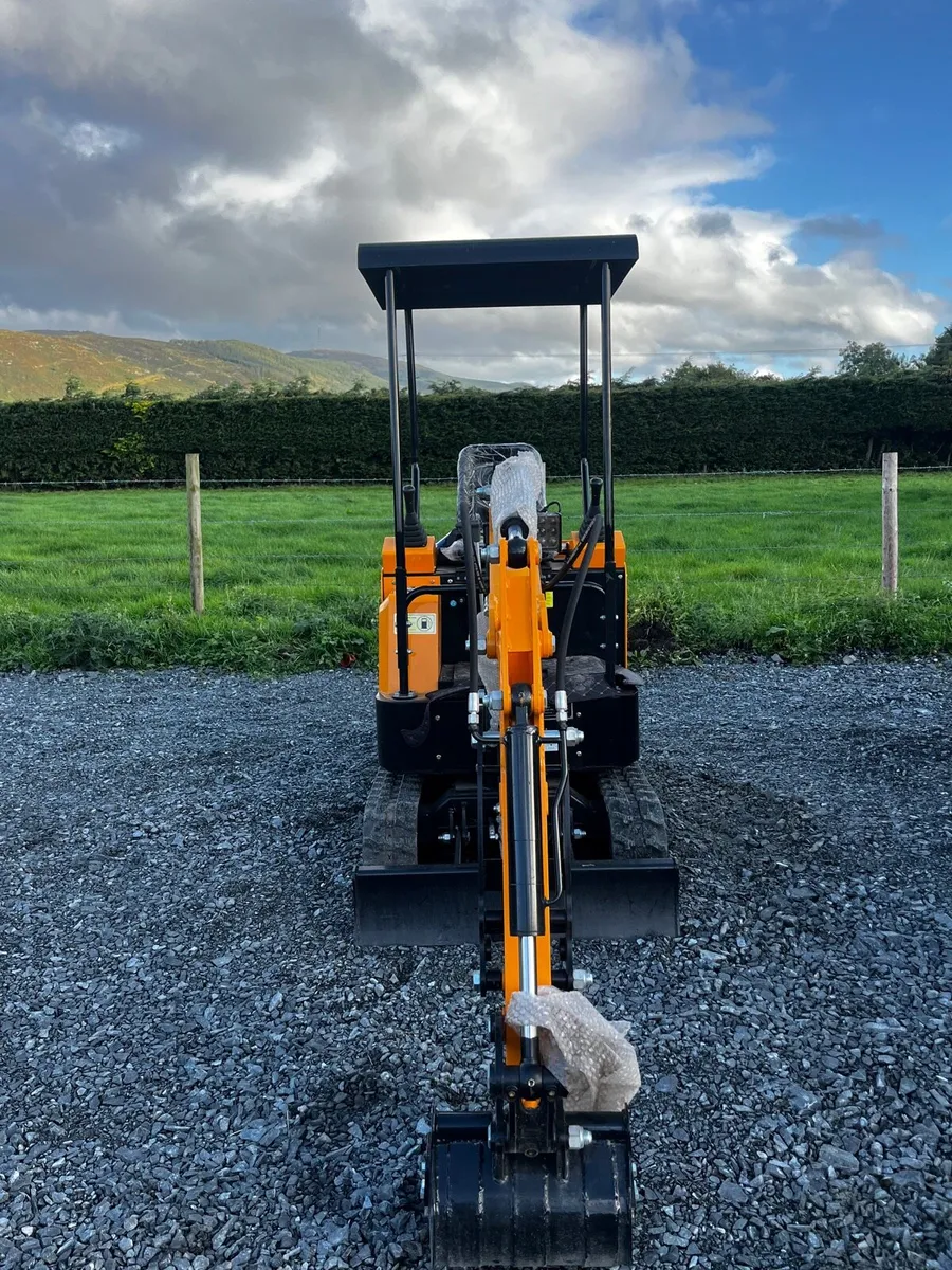 2025 Miva Mini Digger 1.5t - Image 2