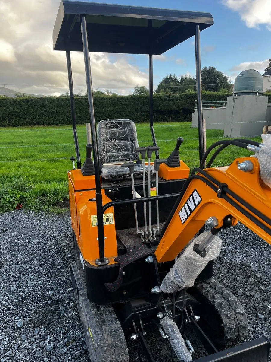 2025 Miva Mini Digger 1.5t - Image 3