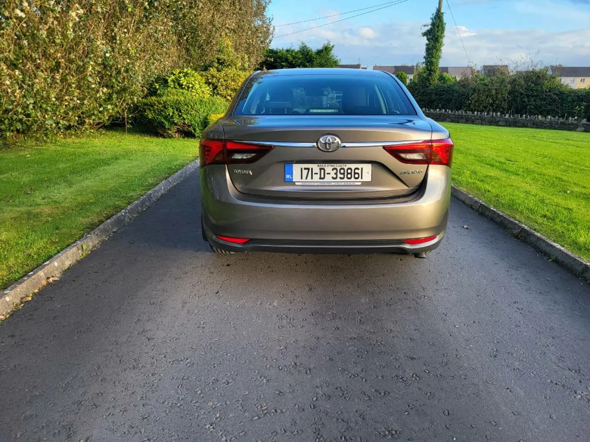 TOYOTA AVENSIS D4D LOW KMS. - Image 4