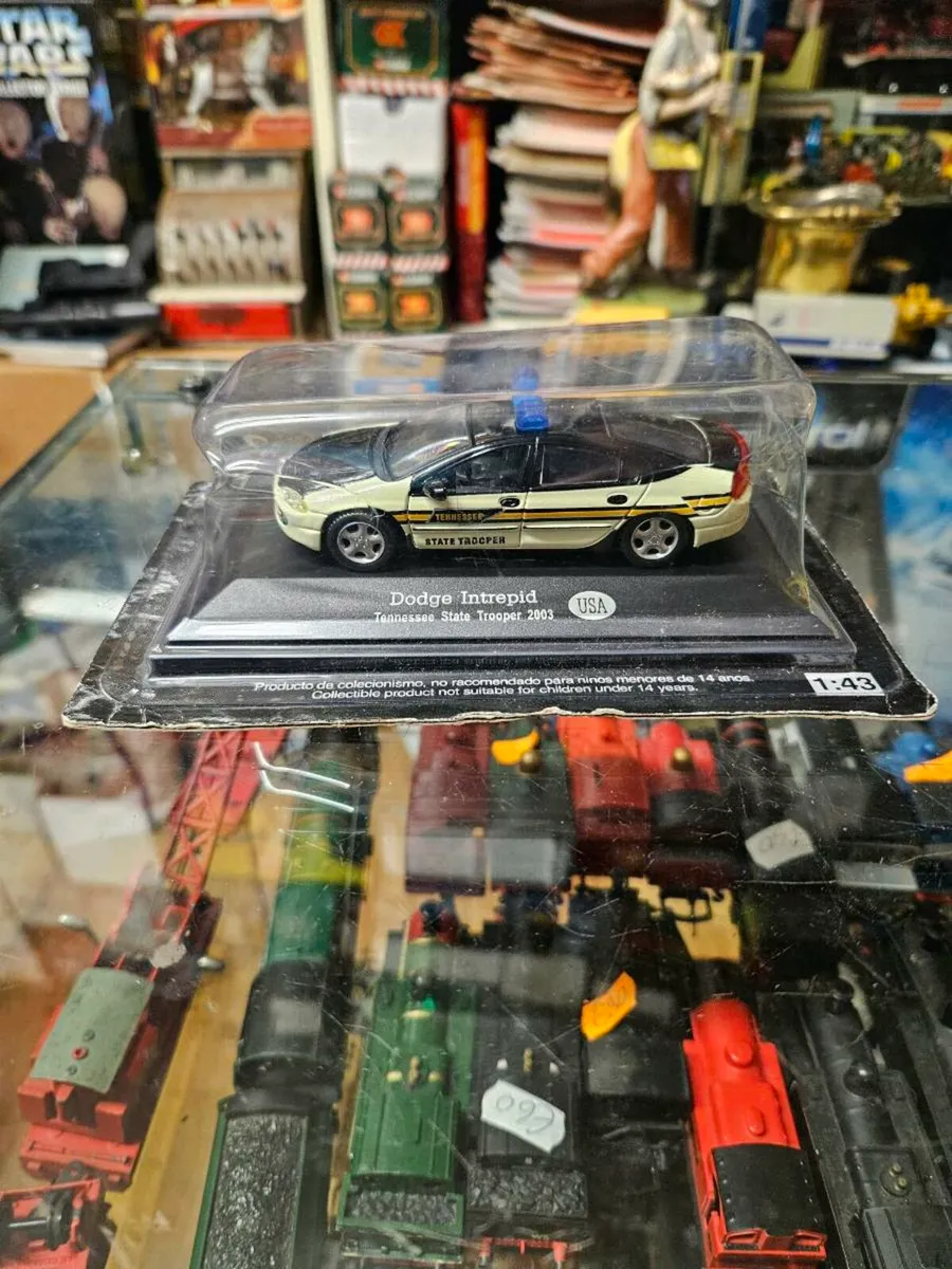Corgi Atlas Dodge Intrepid Police Car - Image 1