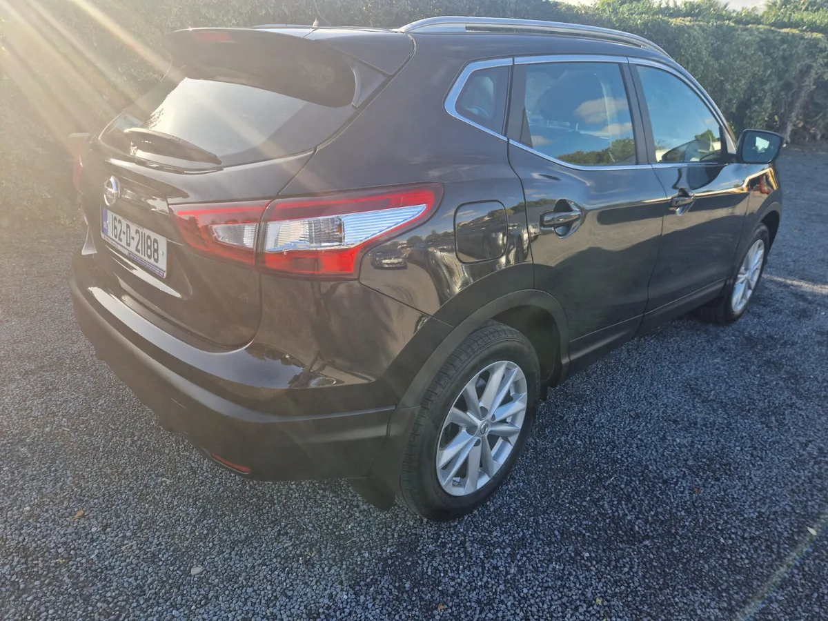 Nissan Qashqai SV 1.2 PETROL 2016 - Image 4