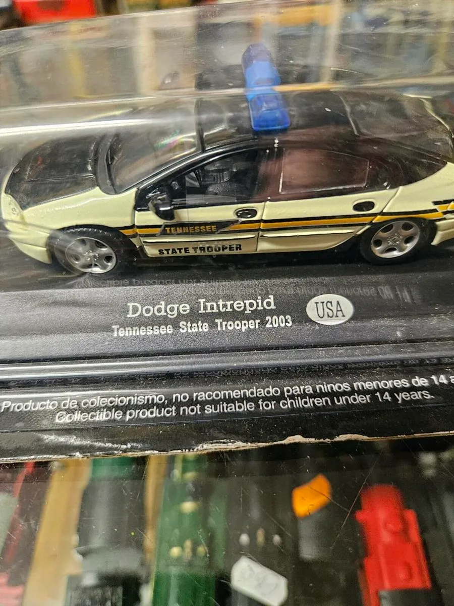Corgi Atlas Dodge Intrepid Police Car - Image 2