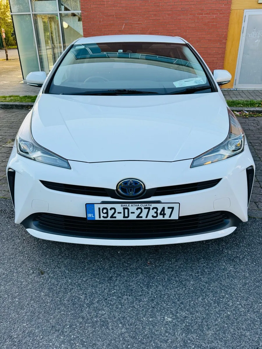 Toyota Prius Automatic Hybrid Excellent Taxi Plate - Image 1