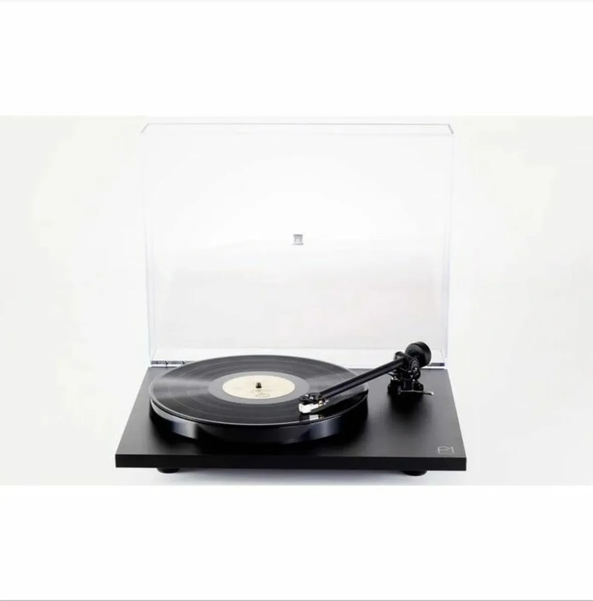 REGA PLANAR 1 TURNTABLE & AMPLIFIER & SPEAKERS - Image 1
