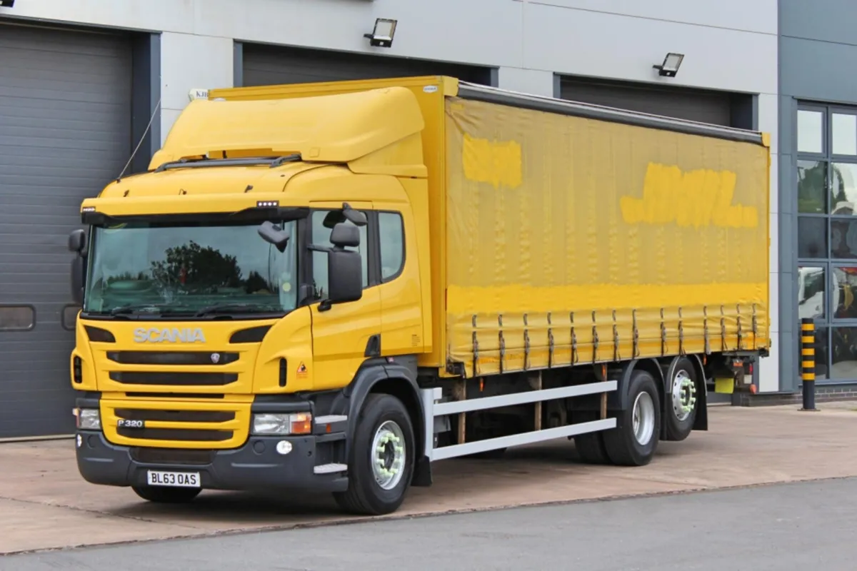 2013 SCANIA P320 6X2 CURTAIN-SIDER - Image 3