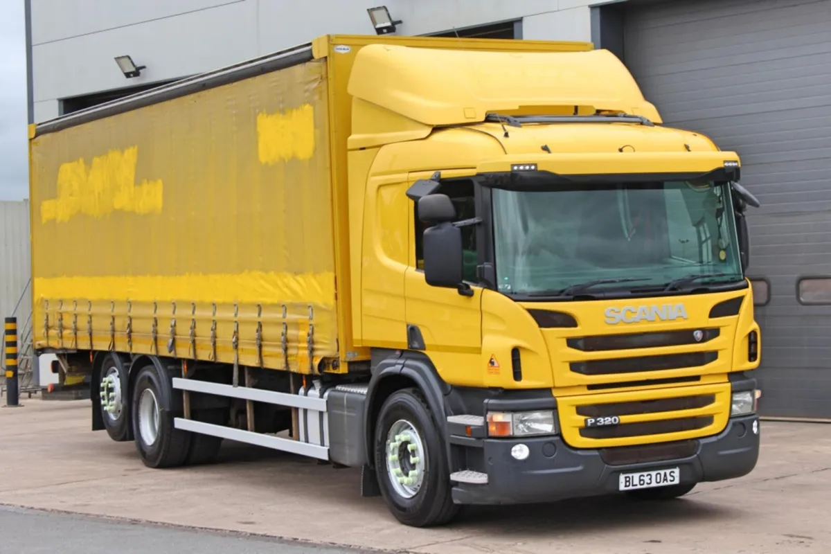 2013 SCANIA P320 6X2 CURTAIN-SIDER - Image 1
