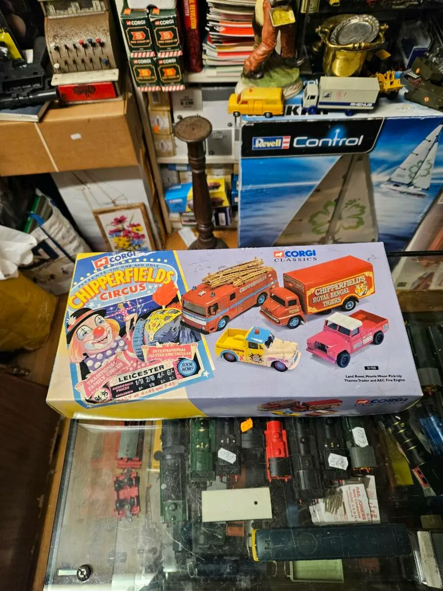 Corgi Chipperfields Circus Set - Image 1