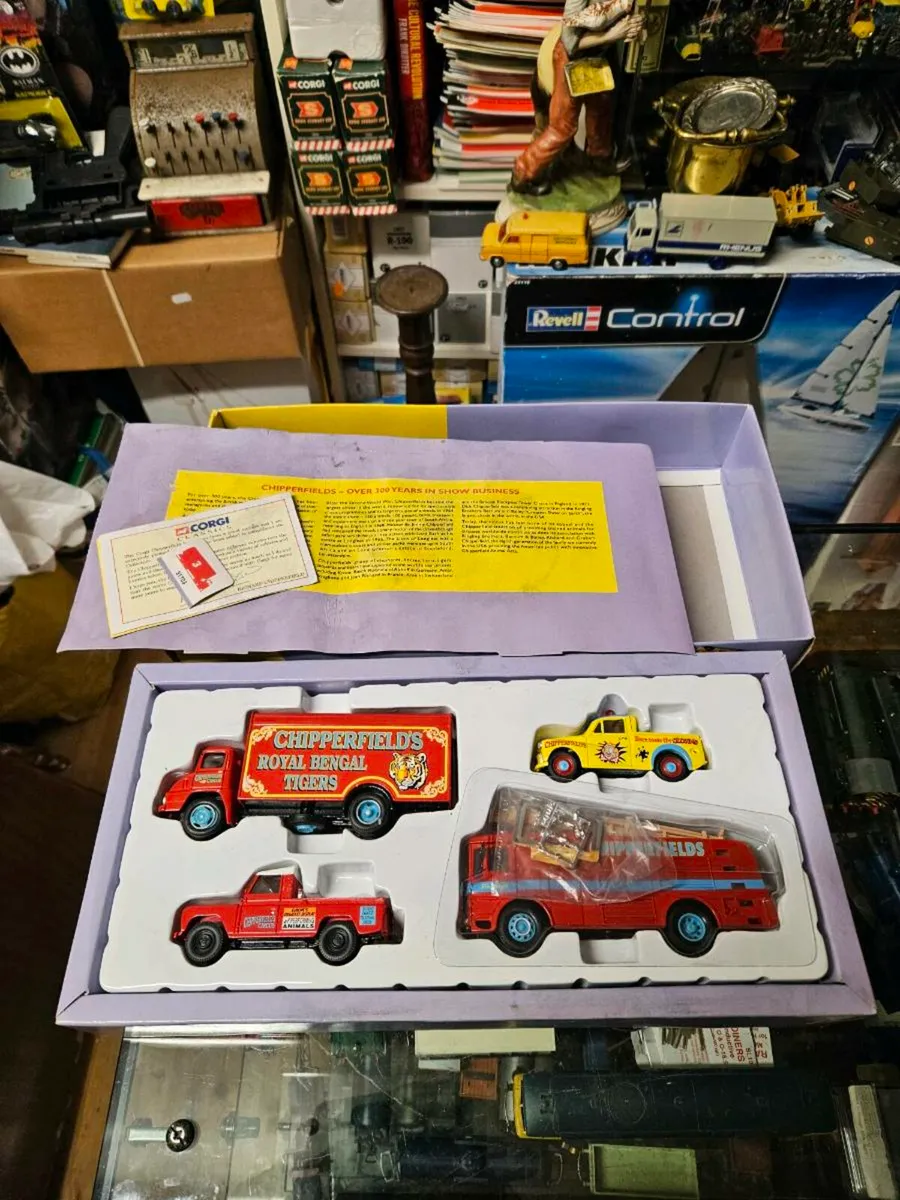 Corgi Chipperfields Circus Set - Image 2
