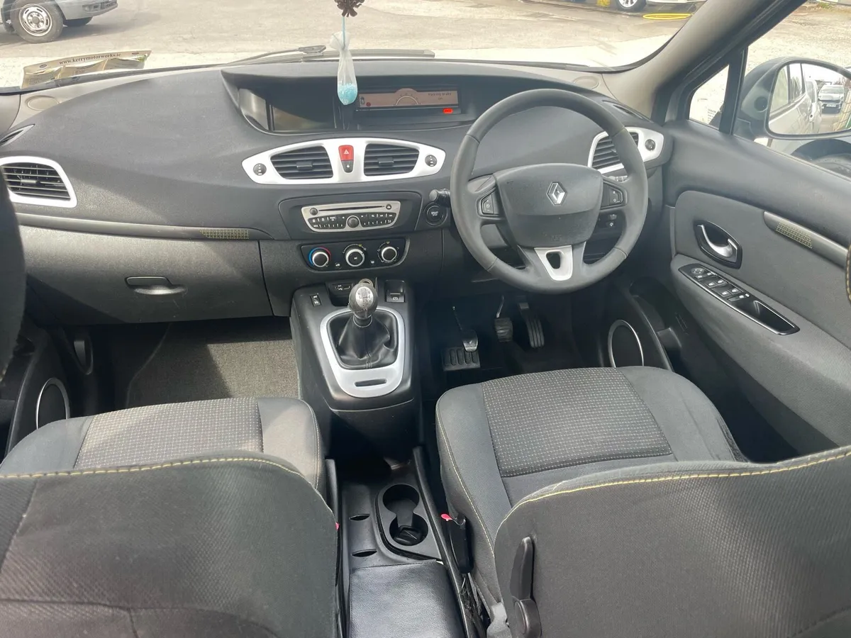 Renault scenic we open to offers - Image 3