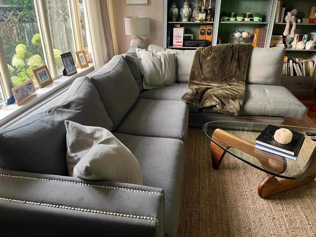 sofa - Image 1