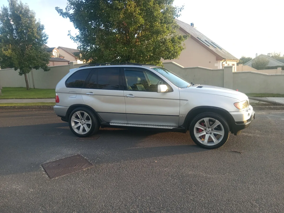 BMW X5 2004 - Image 1