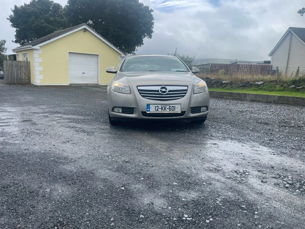 Insignia - Image 1