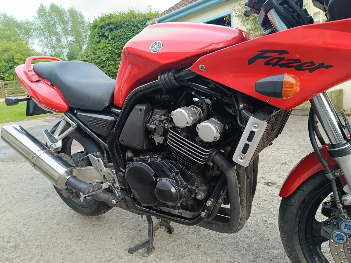 YAMAHA  FAZER - Image 1