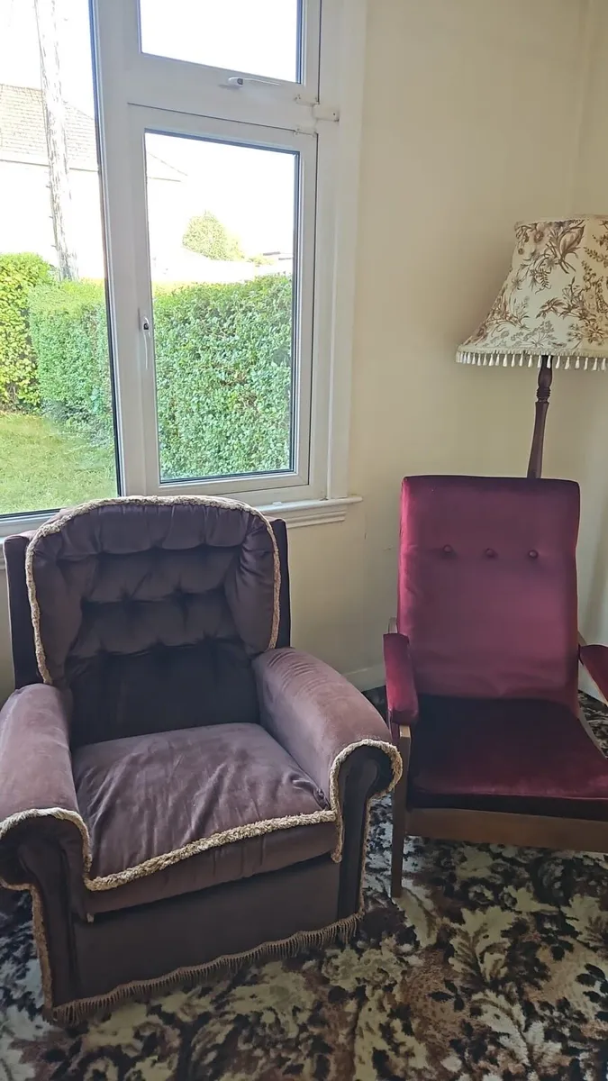 FREE Sofa - Image 1