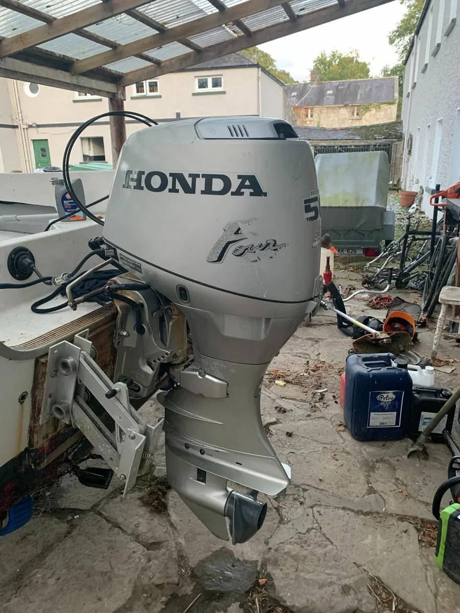 Honda outboard engine 50HP - Image 3