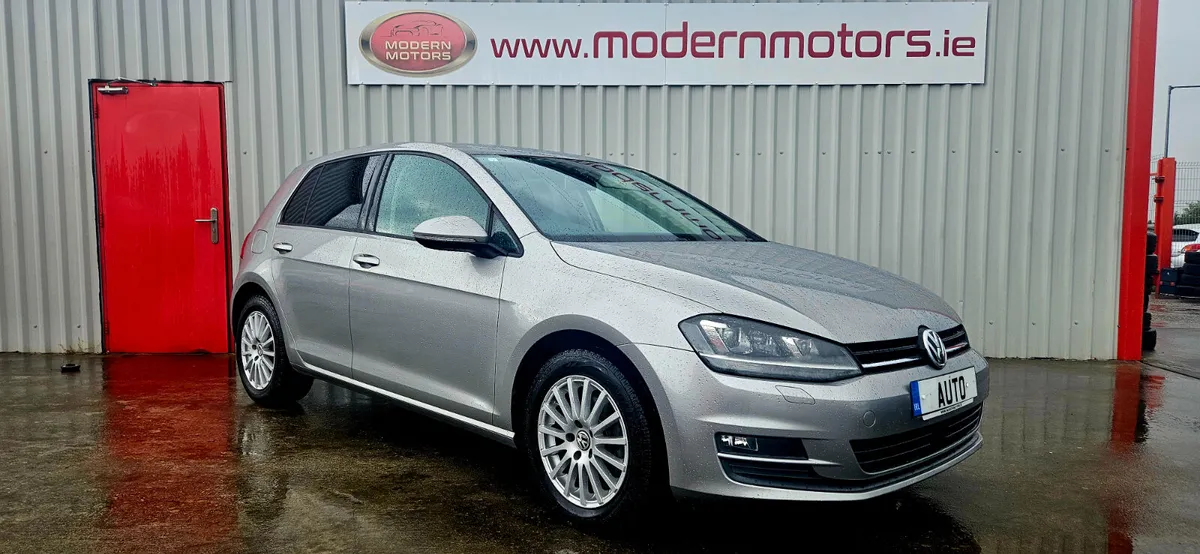 Volkswagen Golf auto 1.2 dsg comfortline low kms - Image 1