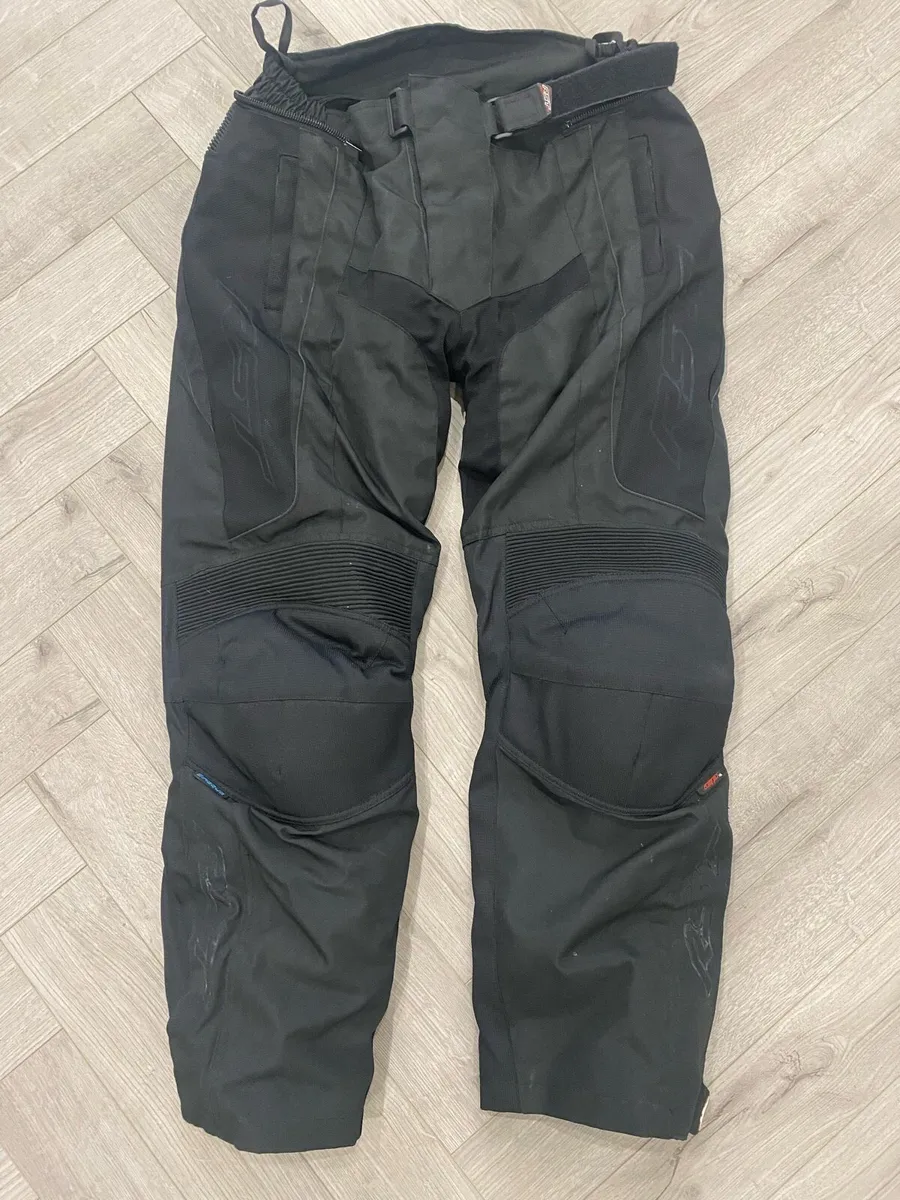 Motorcycle Gear - Image 4