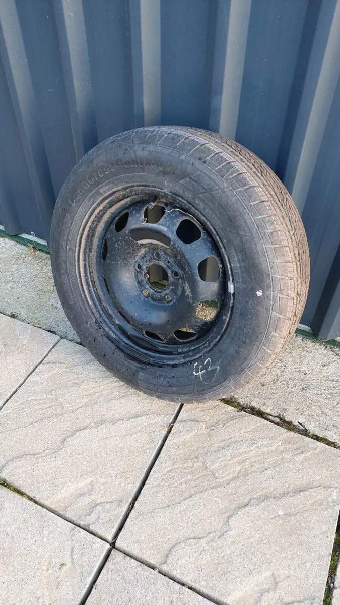 16" Rim with new tyre - Image 1