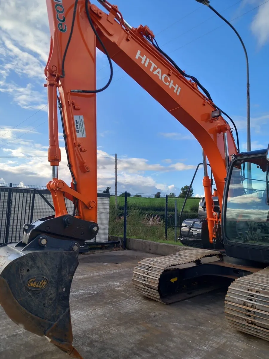 Hitachi Zaxis 130-5 - Image 4
