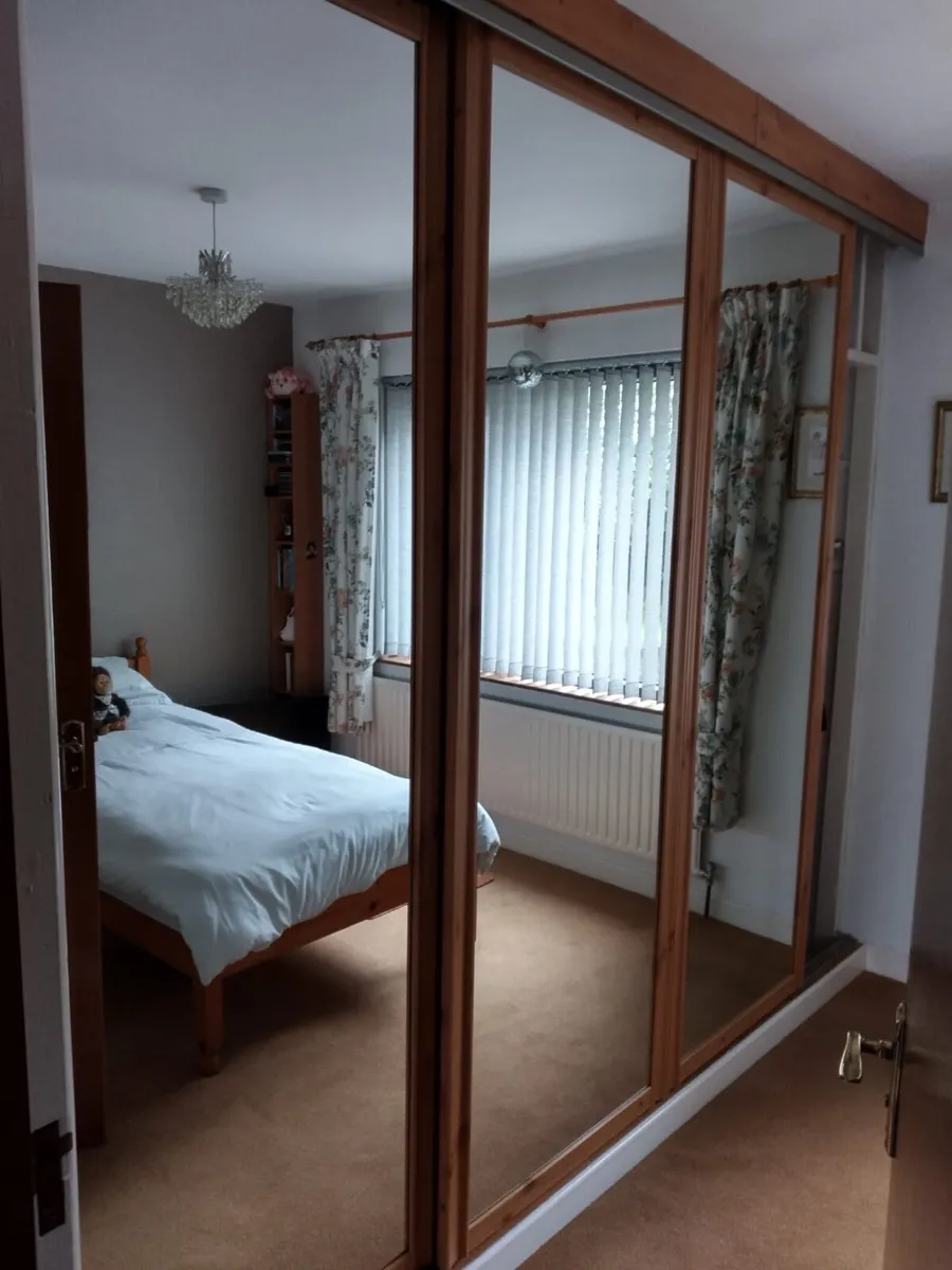 Mirror wardrobe doors x4
