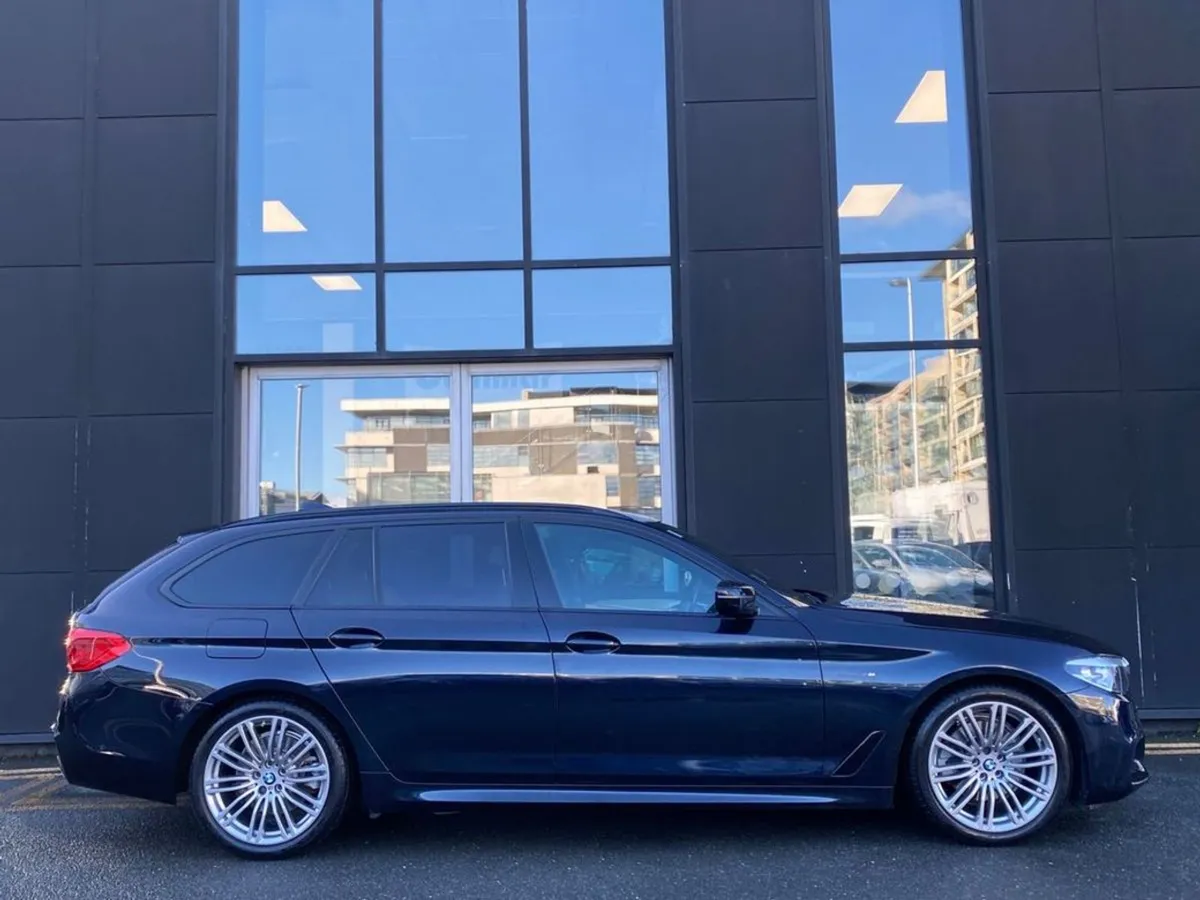 BMW 5 Series Touring 520d M-sport Auto - Image 4